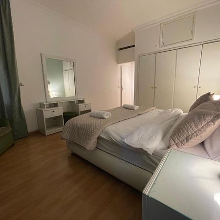 Elegant Suites Beirut Exteriör bild