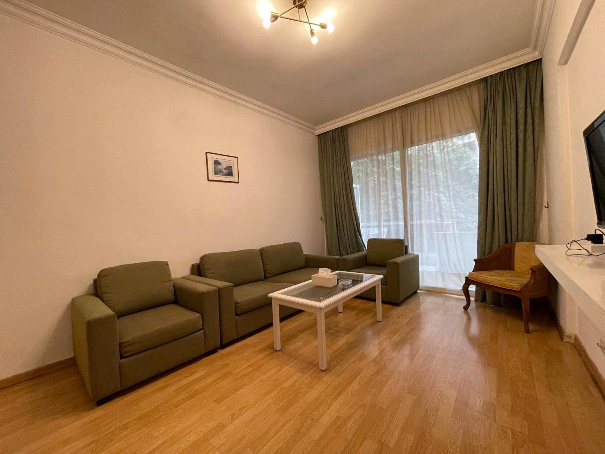Elegant Suites Beirut Exteriör bild
