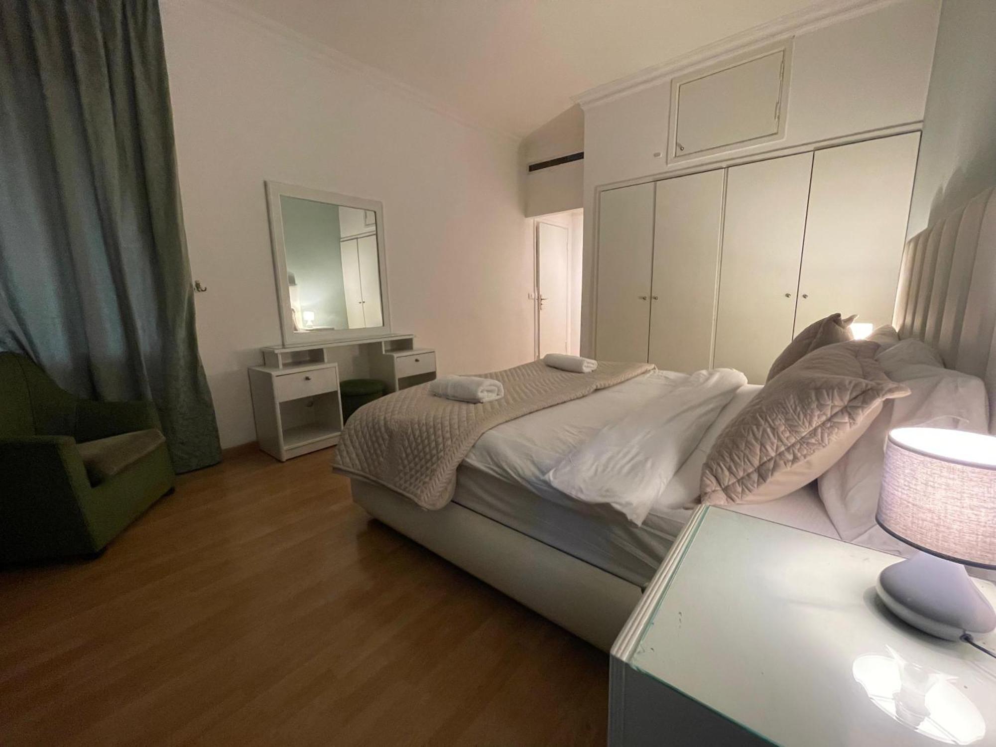Elegant Suites Beirut Exteriör bild