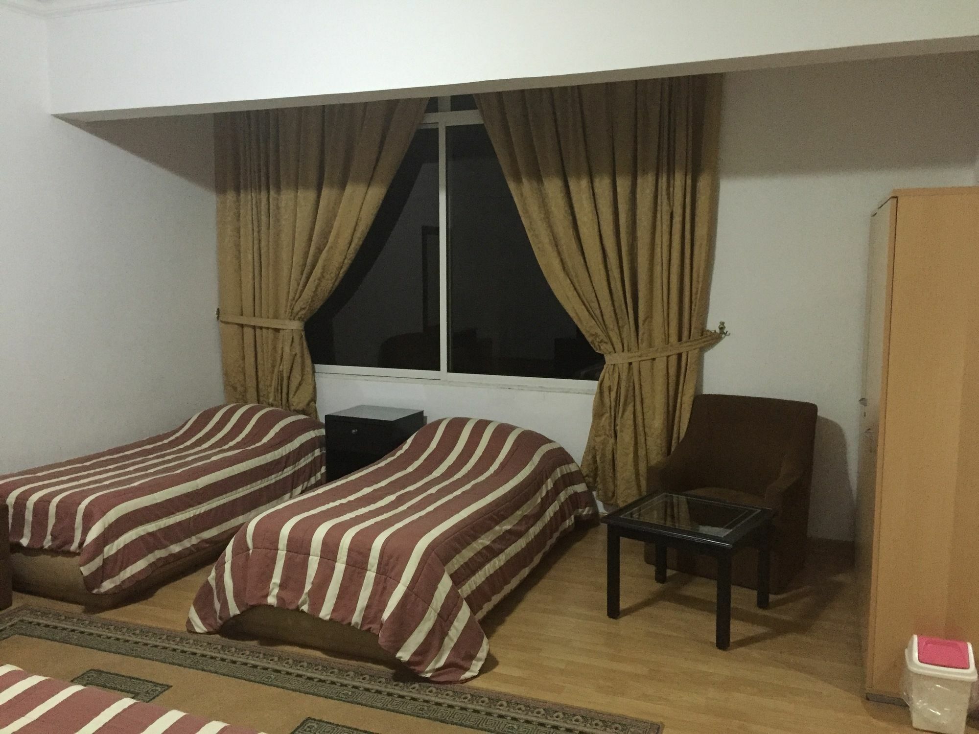 Elegant Suites Beirut Exteriör bild